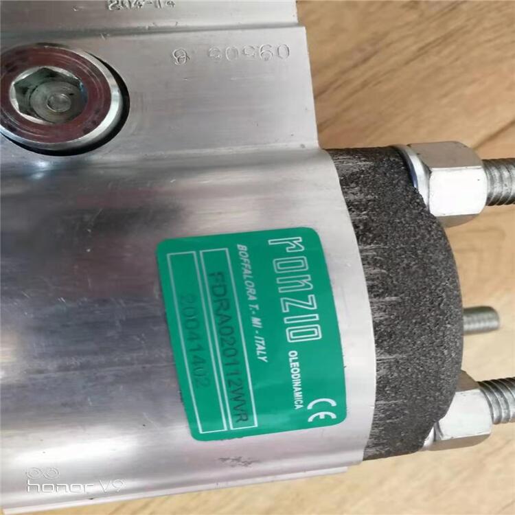 RONZIO FDRA020804WVR 	Hydraulic Synchronizing Motor & Flow Divider